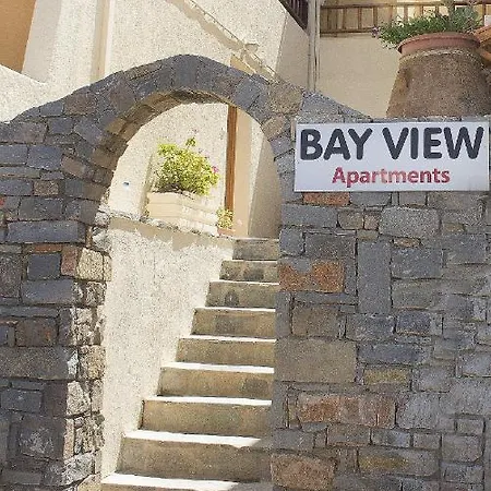 Bay View Apartment *